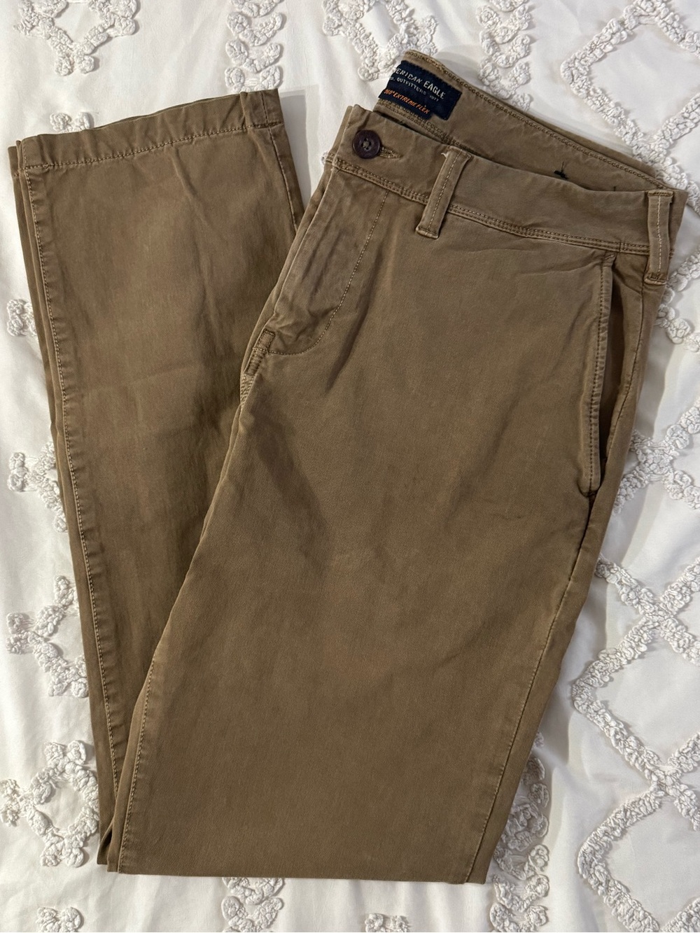 American Eagle Outfitters Men’s Tan Chino Pants